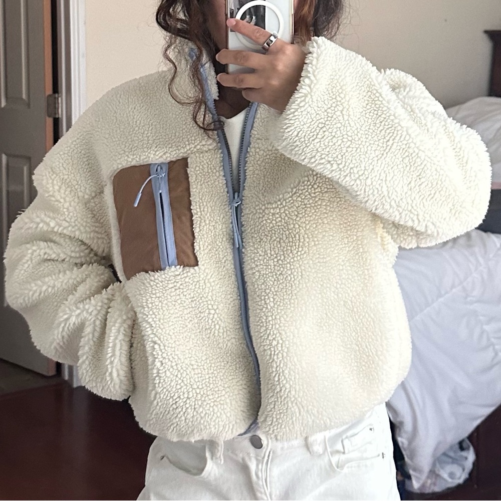 Cozy Cream Sherpa Jacket with Brown Accent